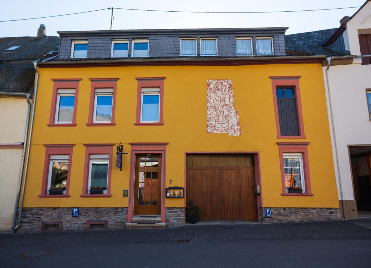 Der Weinladen Apartment Krov Luaran gambar