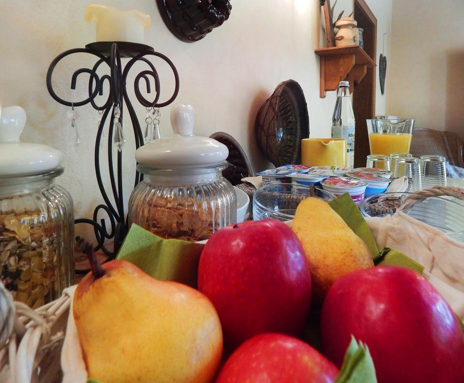 Der Weinladen Apartment Krov Luaran gambar